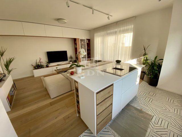 Eladó téglalakás, Érden 109.7 M Ft, 2+1 szobás