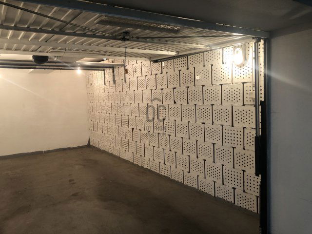 Eladó garázs, Szolnokon 10.5 M Ft / költözzbe.hu