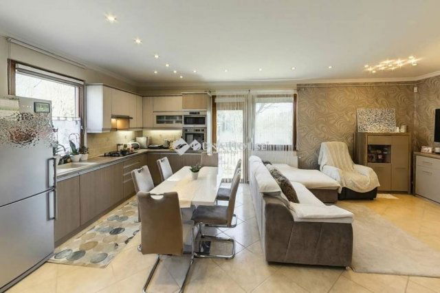 Eladó családi ház, Kecskeméten 55 M Ft, 3 szobás