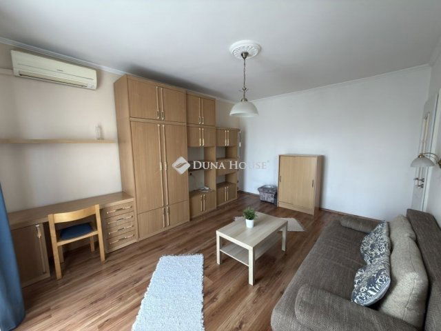 Eladó téglalakás, Budapesten, X. kerületben 48 M Ft, 1 szobás