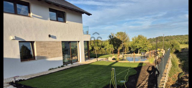 Eladó ikerház, Solymáron 223 M Ft, 4 szobás