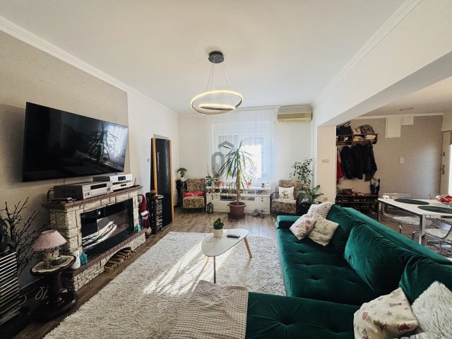 Eladó családi ház, Cegléden 92.9 M Ft, 4 szobás