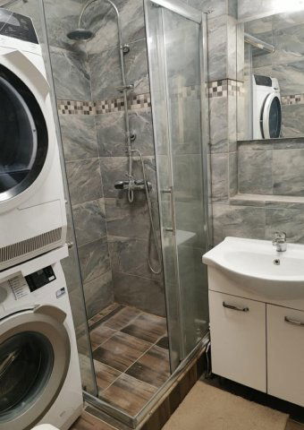 Eladó téglalakás, Keszthelyen 52.999 M Ft, 1+2 szobás