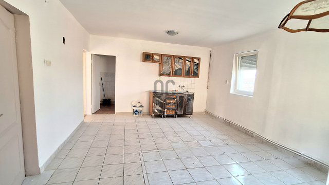 Eladó ikerház, Fácánkerten 30 M Ft, 2 szobás