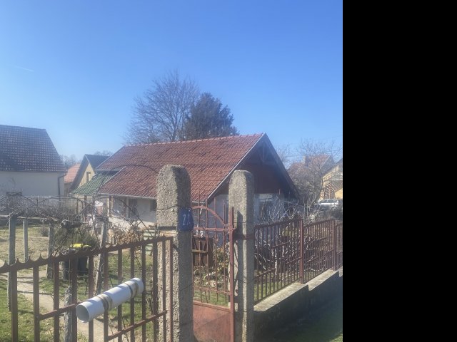 Eladó családi ház, Monorierdőn 37.9 M Ft, 2 szobás