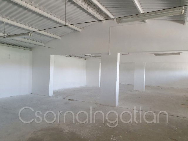 Kiadó ipari ingatlan, Csornán 179 E Ft / hó