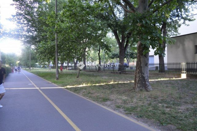 Eladó panellakás, Debrecenben 55.5 M Ft, 2 szobás