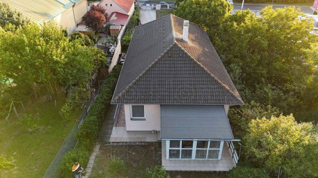 Eladó családi ház, Székesfehérvárott 119 M Ft, 4 szobás