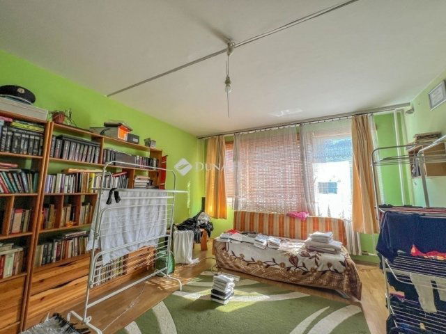 Eladó panellakás, Budapesten, XX. kerületben 60 M Ft, 3 szobás