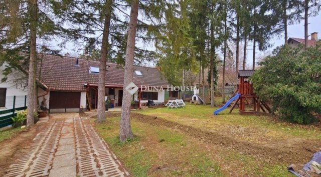 Eladó ikerház, Orfűn 34.99 M Ft, 3 szobás / költözzbe.hu