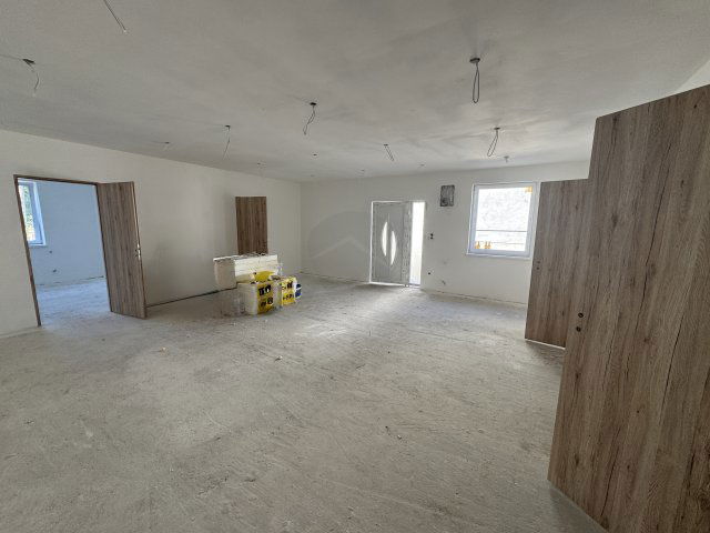 Eladó családi ház, Zsámbokon 55 M Ft, 3 szobás