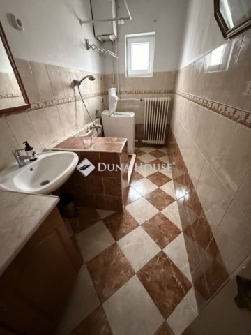 Eladó családi ház, Szombathelyen 52 M Ft, 3 szobás