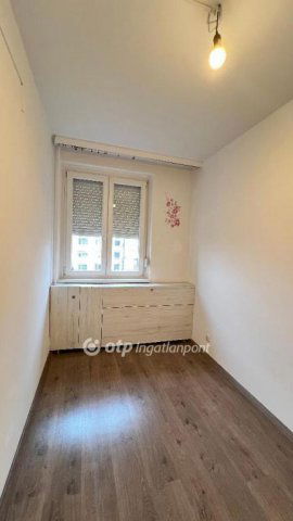 Eladó panellakás, Miskolcon 24.9 M Ft, 1+1 szobás