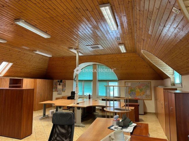 Eladó üzlethelyiség, Kerepesen 150 M Ft / költözzbe.hu