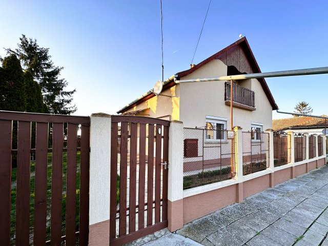 Eladó családi ház, Magyarbánhegyesen 25.99 M Ft, 4 szobás