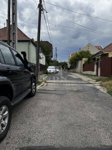 Eladó ikerház, Budaörsön 90 M Ft, 3+1 szobás