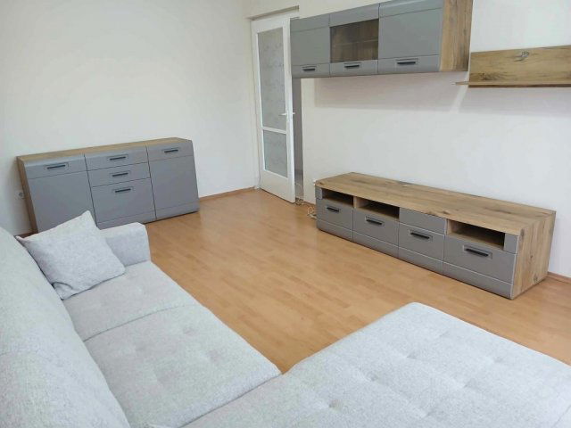 Kiadó panellakás, albérlet, Debrecenben 190 E Ft / hó, 2 szobás