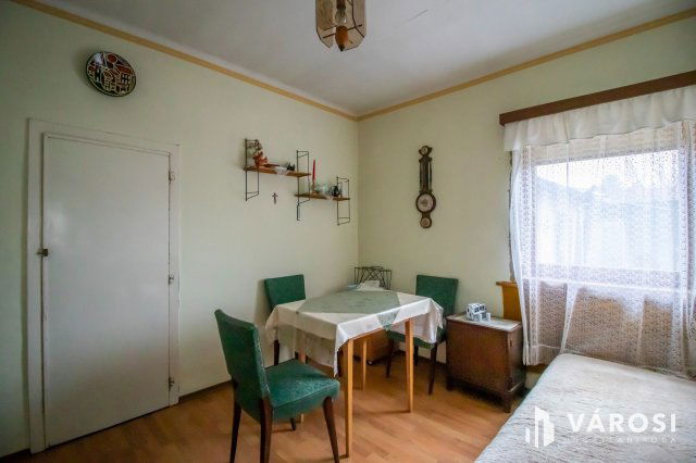 Eladó családi ház, Székesfehérvárott 68 M Ft, 2 szobás