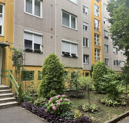 Eladó panellakás, Miskolcon, Szentpéteri kapun 23.9 M Ft