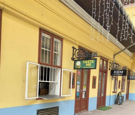 Eladó üzlethelyiség, Debrecenben, Piac utcában 3.9 M Ft