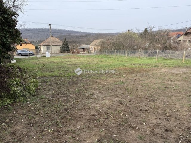 Eladó telek, Pécsett 7.9 M Ft / költözzbe.hu