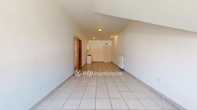 Eladó téglalakás, Mezőkövesden 24.9 M Ft, 2 szobás