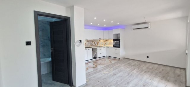 Eladó családi ház, Balatonbogláron 129 M Ft, 3 szobás