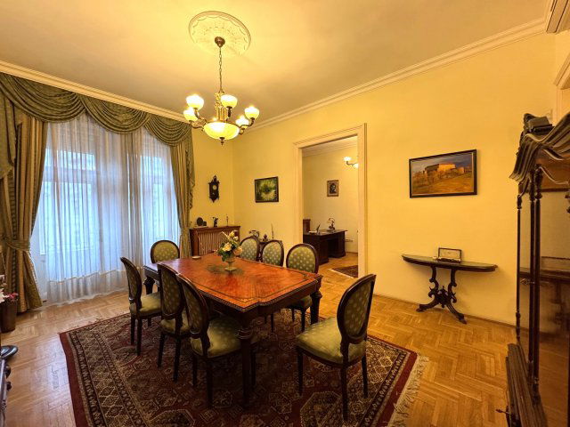 Eladó téglalakás, Budapesten, IX. kerületben, Ferenc körúton