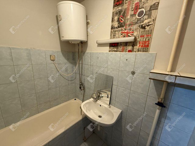 Eladó téglalakás, Zalaegerszegen 20.9 M Ft, 1 szobás