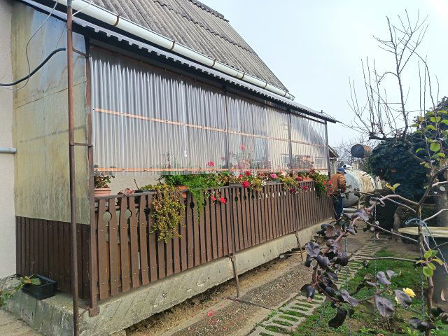 Eladó nyaraló, Jután 13.9 M Ft, 2 szobás / költözzbe.hu