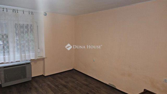 Eladó családi ház, Lajoskomáromban 31.5 M Ft, 2 szobás