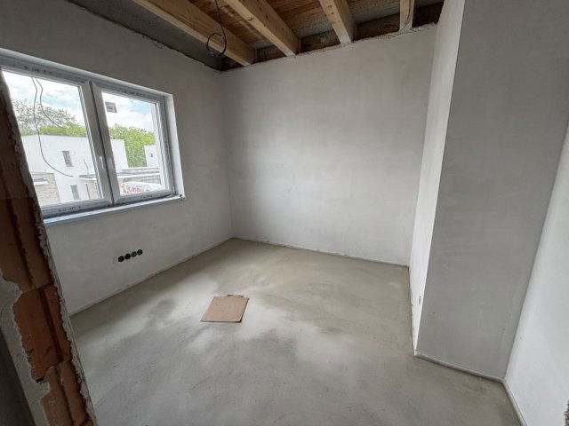 Eladó családi ház, Győrött 122 M Ft, 4 szobás