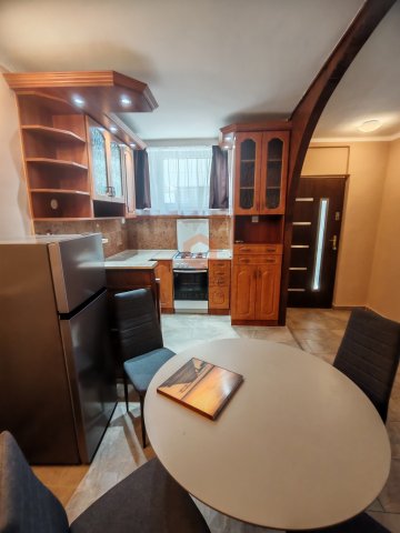 Kiadó téglalakás, albérlet, Pécsett 280 E Ft / hó, 3 szobás