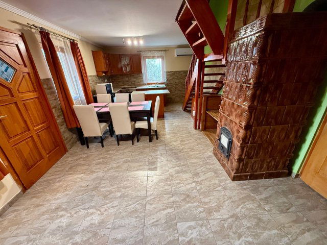 Eladó családi ház, Móron 39.9 M Ft, 2+2 szobás