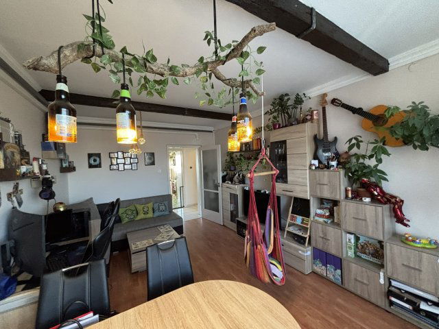 Eladó panellakás, Tiszaújvárosban, Deák Ferenc téren 28 M Ft