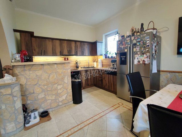 Eladó családi ház, Kartalon 71.5 M Ft, 3 szobás