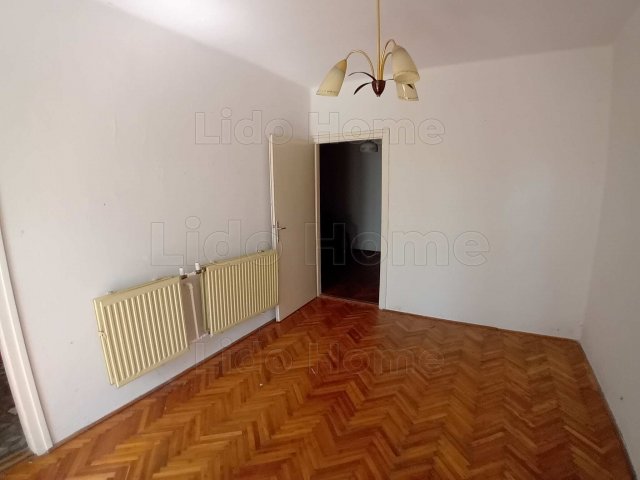 Eladó családi ház, Kővágóörsön 81 M Ft, 1 szobás