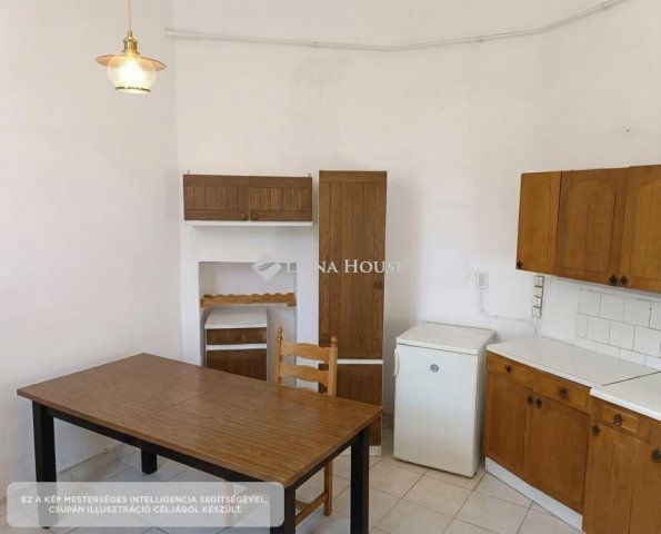 Eladó téglalakás, Kiskunfélegyházán 39.9 M Ft, 4 szobás
