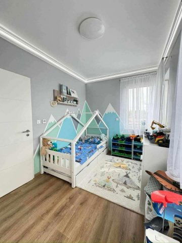 Eladó ikerház, Nyíregyházán 100 M Ft, 4 szobás