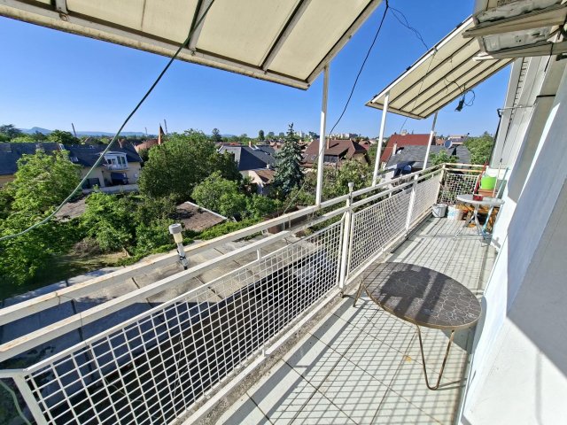 Eladó téglalakás, Budapesten, XV. kerületben 89.9 M Ft, 3 szobás