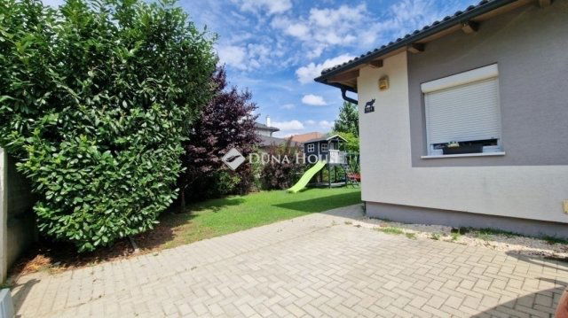 Eladó sorház, Gödön 120 M Ft, 4 szobás / költözzbe.hu