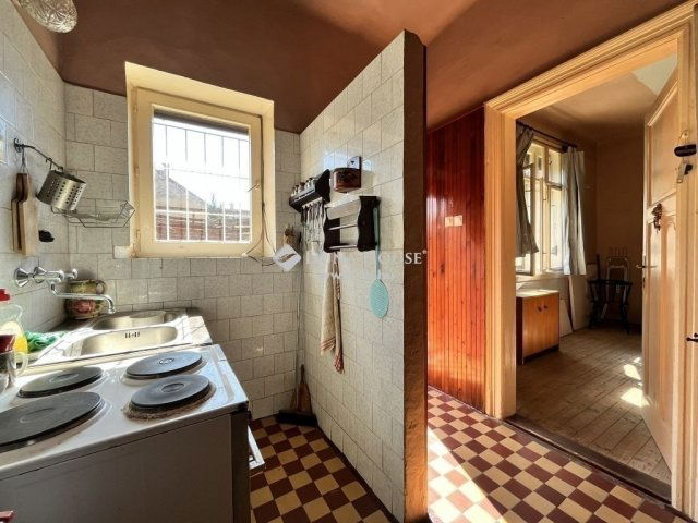 Eladó családi ház, Budapesten, XV. kerületben 32.9 M Ft
