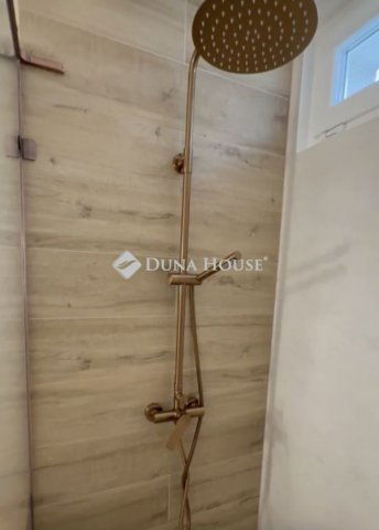 Kiadó panellakás, albérlet, Pécsett 210 E Ft / hó, 2 szobás