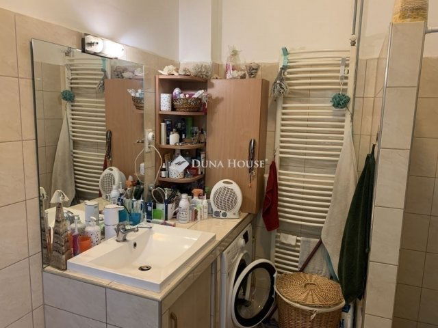 Eladó családi ház, Budapesten, XVIII. kerületben 74.99 M Ft