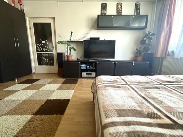 Eladó panellakás, Budapesten, XXI. kerületben 62 M Ft, 2 szobás