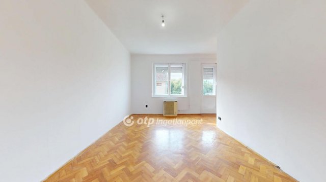 Eladó téglalakás, Miskolcon 31.5 M Ft, 2+1 szobás