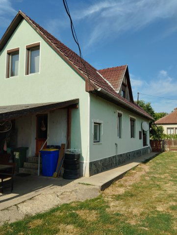 Eladó családi ház, Tiszadobon 25 M Ft, 3+1 szobás