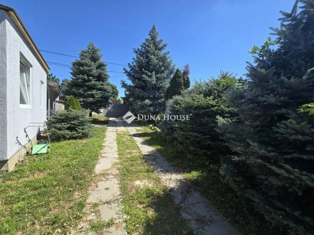 Eladó családi ház, Székesfehérvárott 74.5 M Ft, 3 szobás