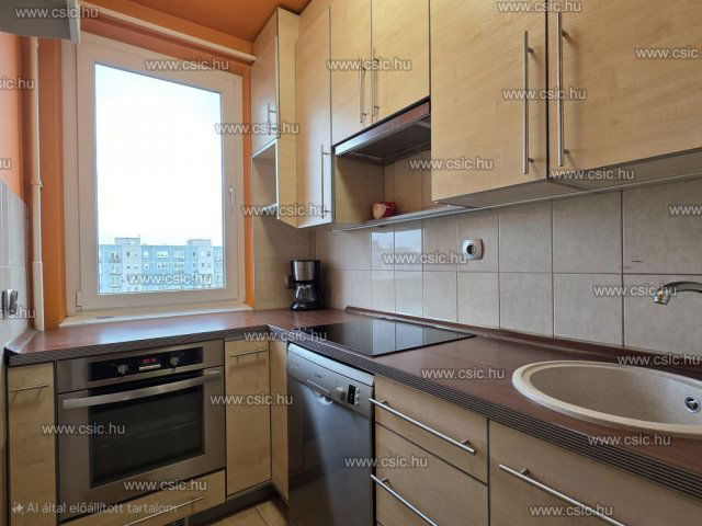 Eladó téglalakás, Budapesten, III. kerületben 71.2 M Ft