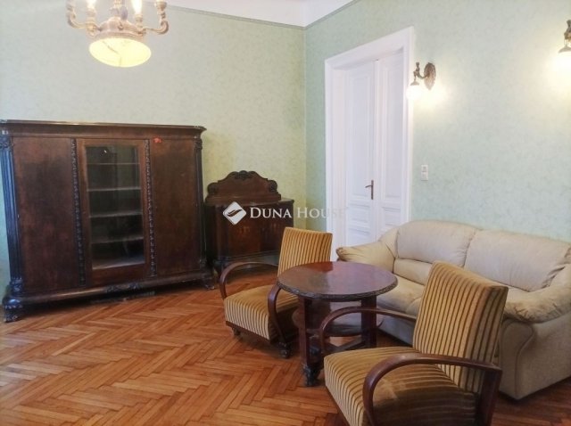 Eladó téglalakás, Budapesten, VIII. kerületben 125 M Ft